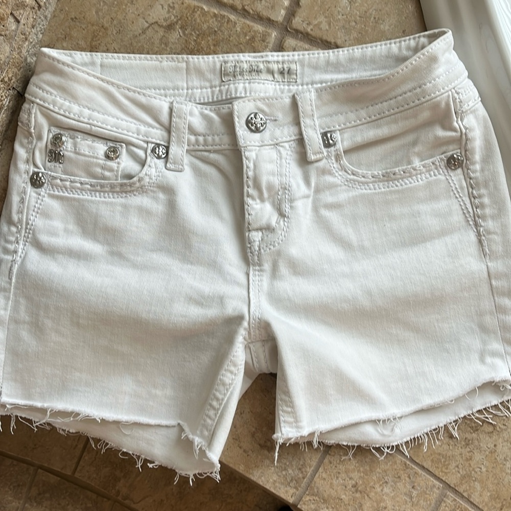 Size 27 Miss Me white jeans shorts